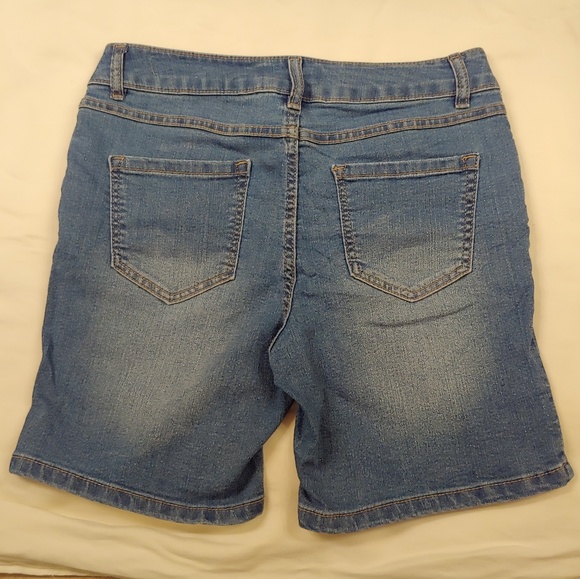 Artisan NY Cargo Shorts - Picture 2 of 5
